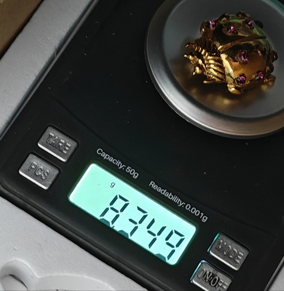 Vintage Rene Gouin Ladybug Brooch with Purple Amethyst Glass Accents - Picture 11 of 12